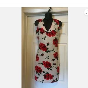 Olive Tree bandage bodycon dress sleeveless white with red flowers Junior Size L